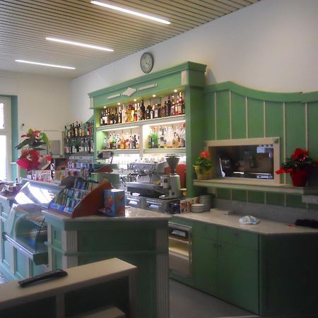 Albergo Belvedere Borghetto di Vara Luaran gambar
