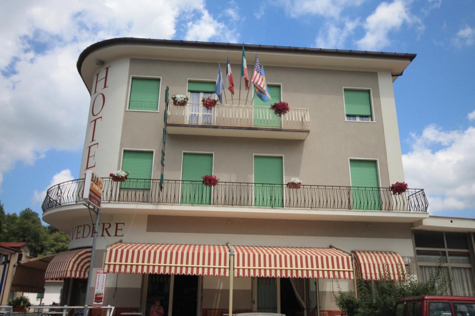 Albergo Belvedere Borghetto di Vara Luaran gambar